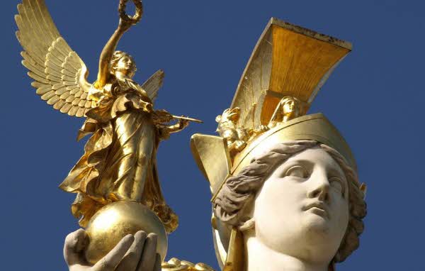 Read more about the article 고대 아테네 정치에서 여성의 역할