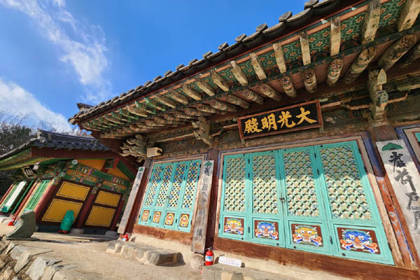 Read more about the article 성남 봉국사 대광명전, 국가지정 보물